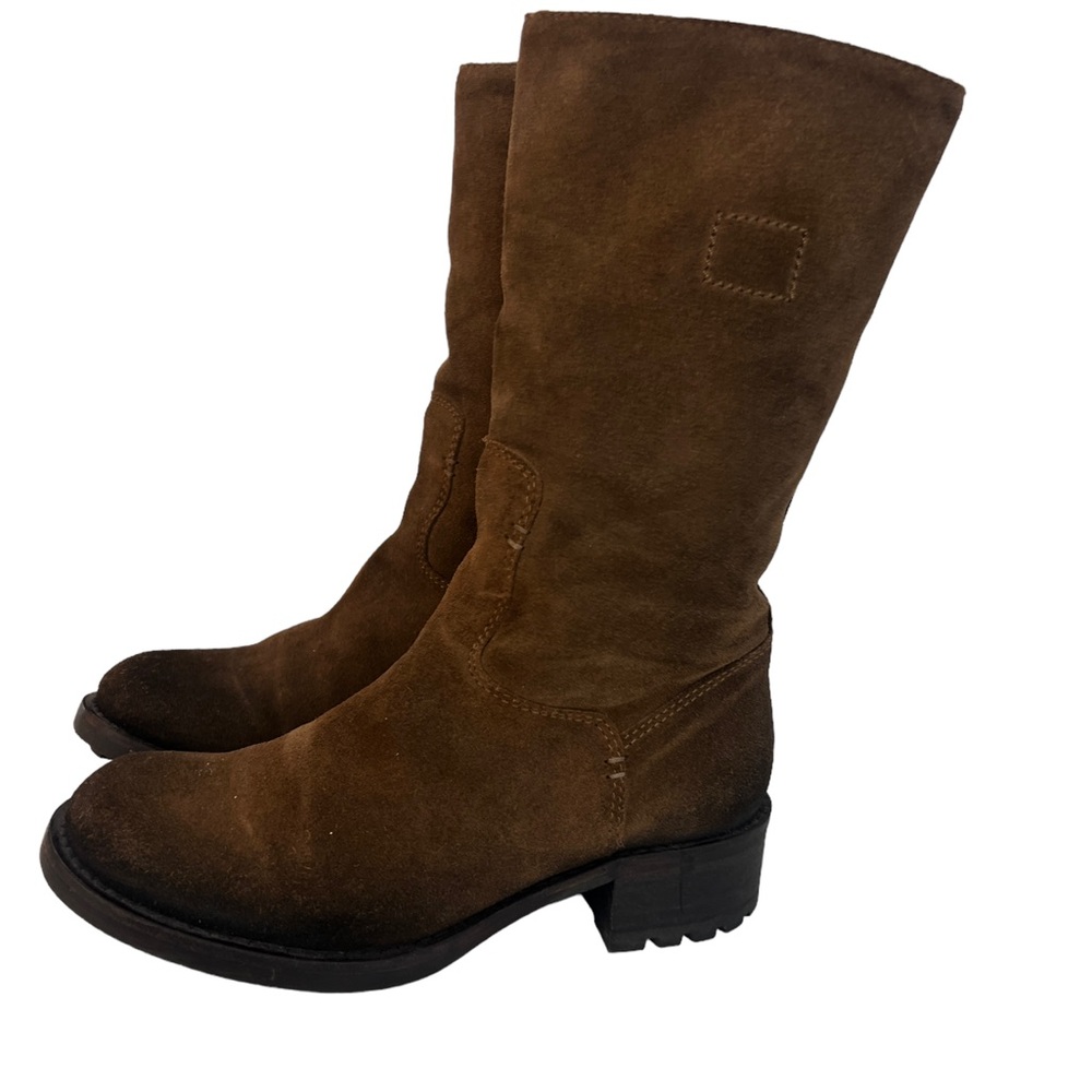 Stragegia brown suede boots
